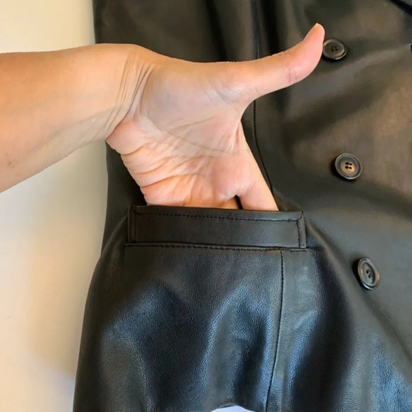 Vintage Danier black leather vest size L - Picture 6 of 13